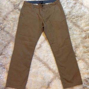 Men’s Gap Khakis pants